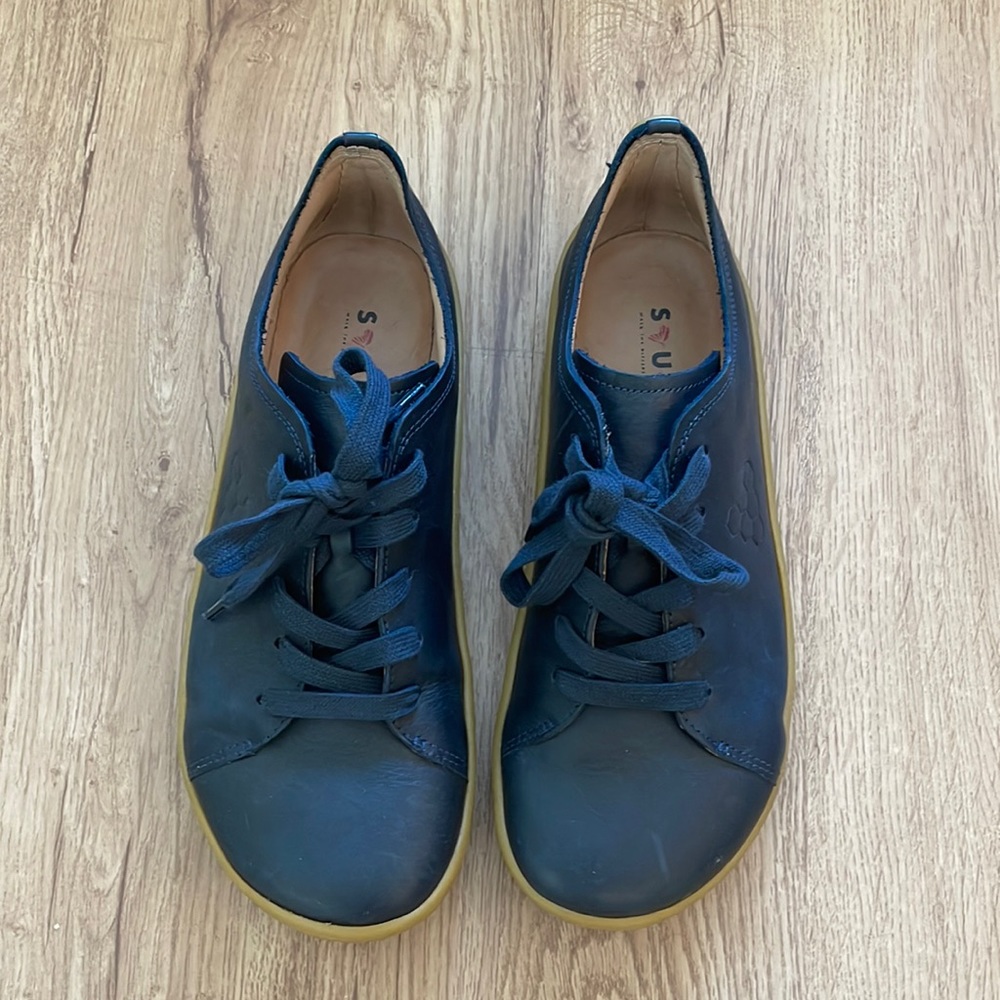 Vivobarefoot